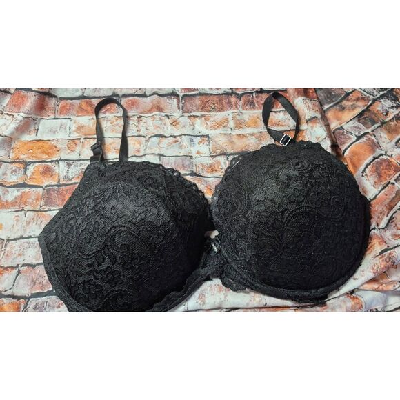 Smart & Sexy 38 DD Black Lacey Bra Underwire Lightly Padded Push up Cutouts EUC - Picture 1 of 6